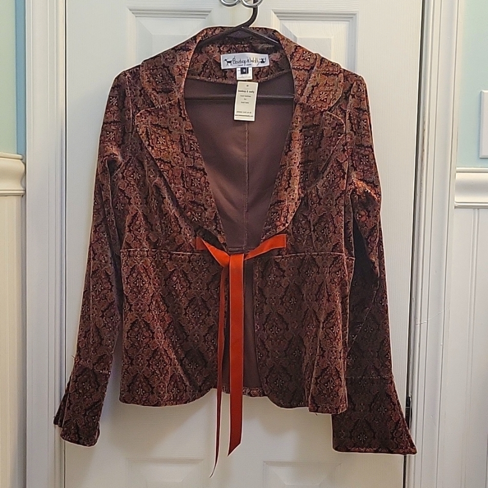Beebop and Wally jacket, burgundy and dark orange colors, small